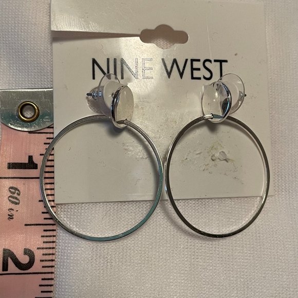 Nine West NWT Silver Tone Earrings - Picture 2 of 5